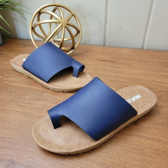 Muk Luks About Face Blue Slip on Toe Wrap Sandals Size 6 - Picture 3 of 16